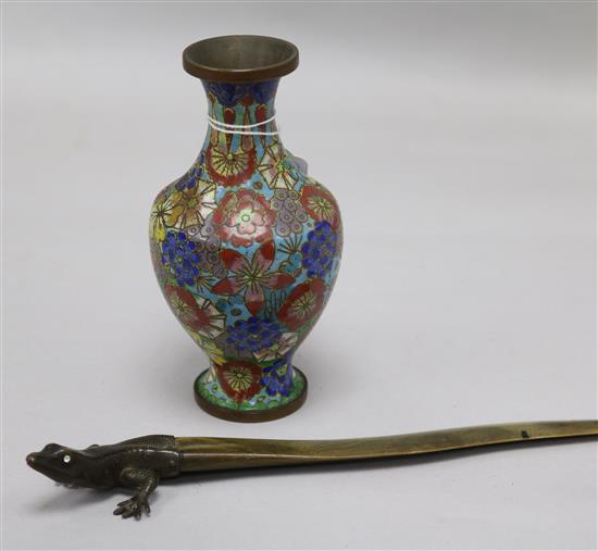 A horn lizard paper knife and cloisonne vase